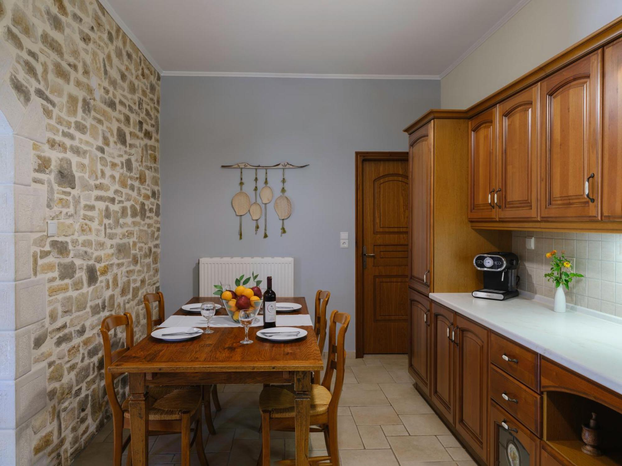 Ageri Traditional Villa Aryiroúpolis Esterno foto