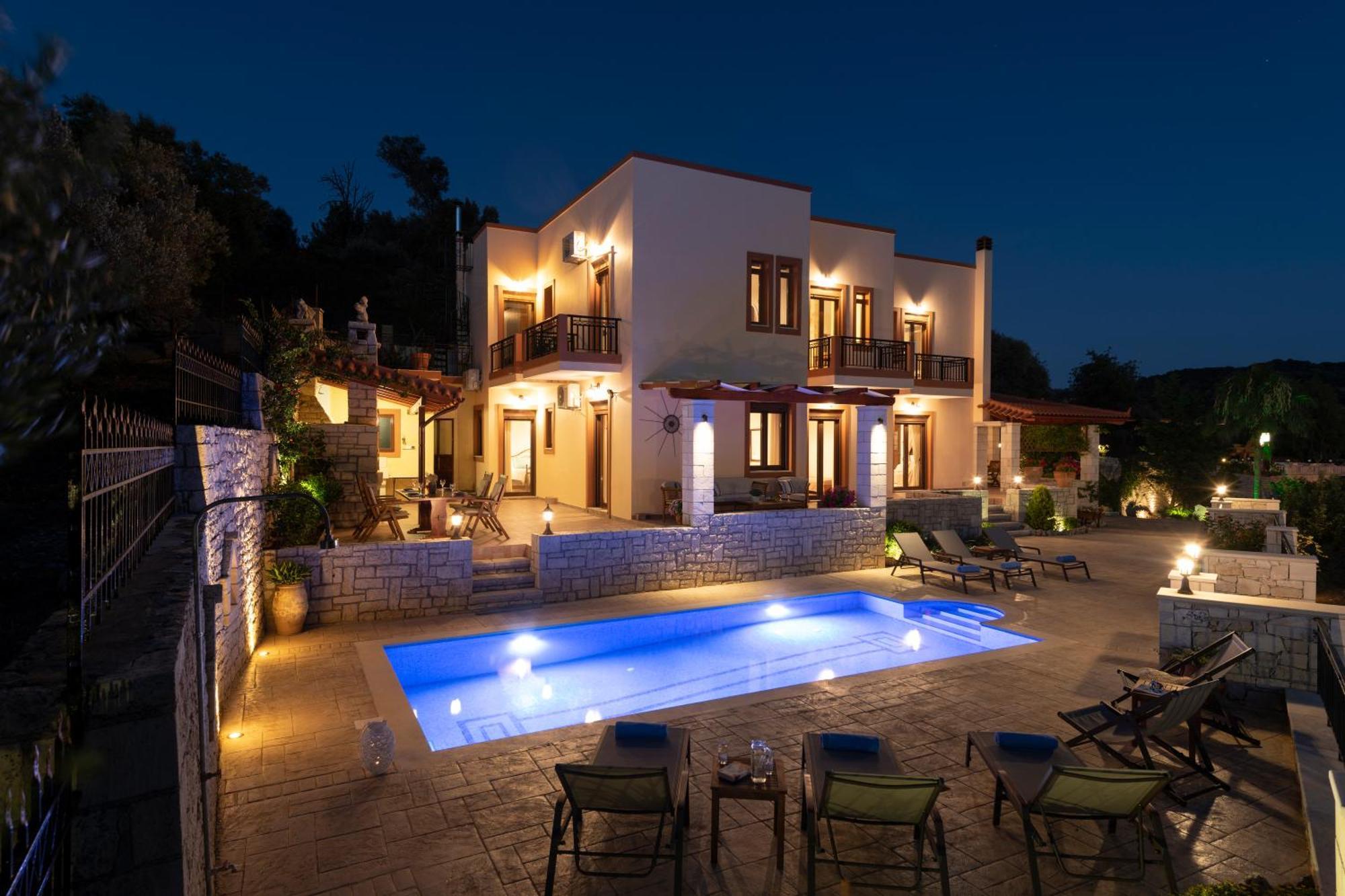 Ageri Traditional Villa Aryiroúpolis Esterno foto