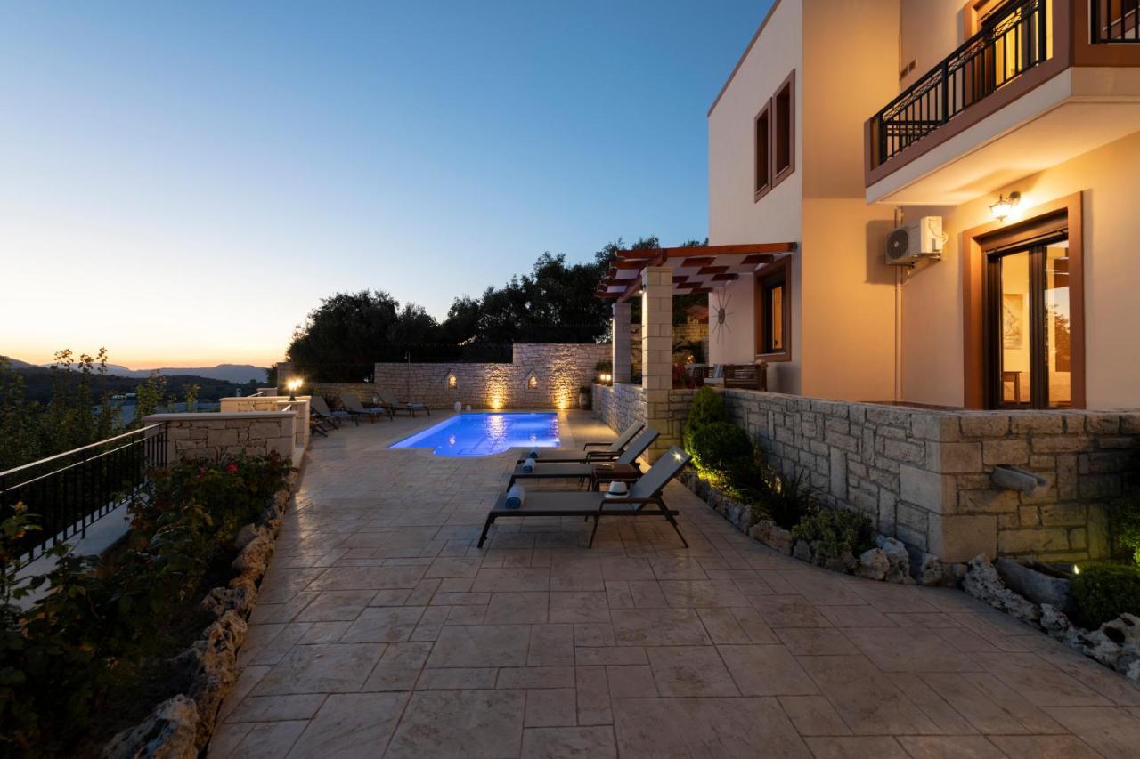 Ageri Traditional Villa Aryiroúpolis Esterno foto