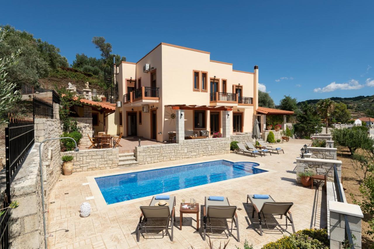 Ageri Traditional Villa Aryiroúpolis Esterno foto